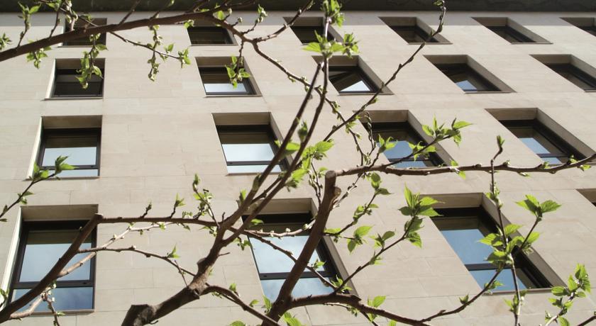 Hesperia Zaragoza Centro Hotel Exterior photo